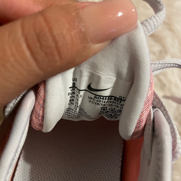 Nike Air VaporMax Plus Sneaker - Picture 7 of 7